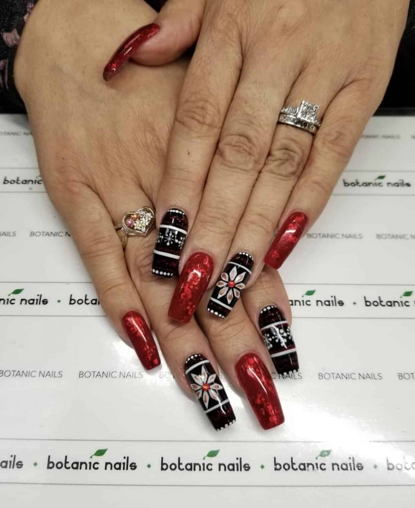 40 Swoon-Worthy Christmas Nails You Just Cannot Miss!