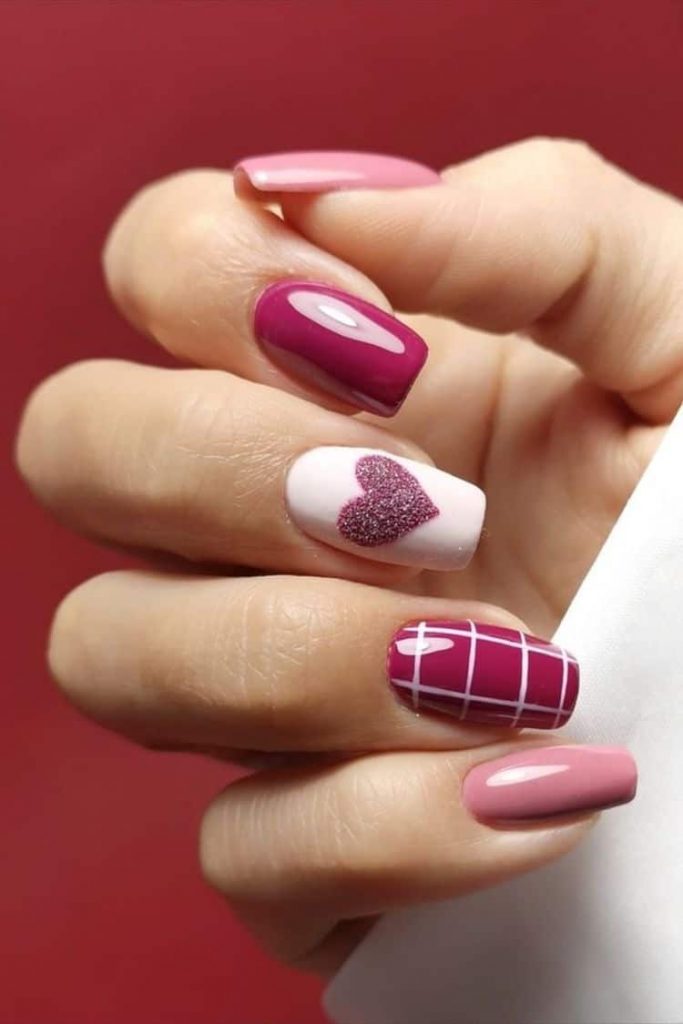 NAIL ART: Cute & Swirly Valentine Hearts Gel Nails - Prairie Beauty