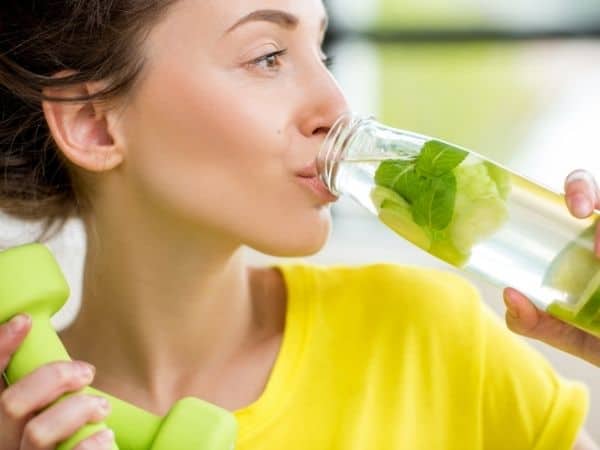 how to look better while drinking water