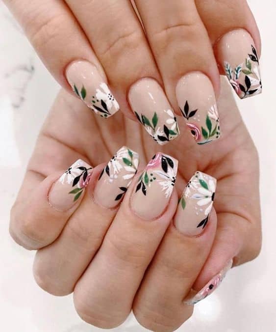 30 Spring nails that'll look cute & trendy in 2023