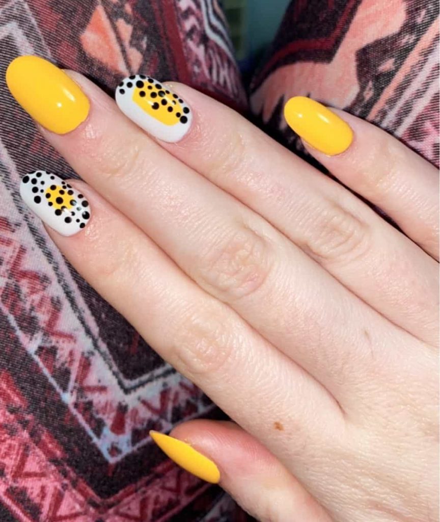 yellow summer nails